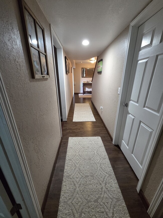 Building Photo - 4121 Mockingbird Ln
