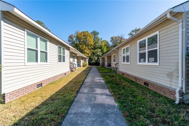 Building Photo - 440 N Oceana Blvd