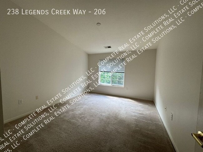 Building Photo - 238 Legends Creek Way