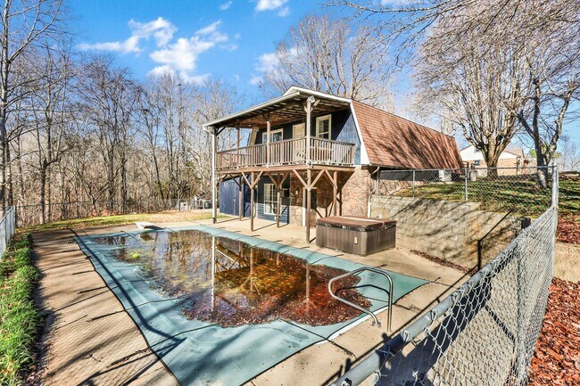 Building Photo - 398 Frontier Ln