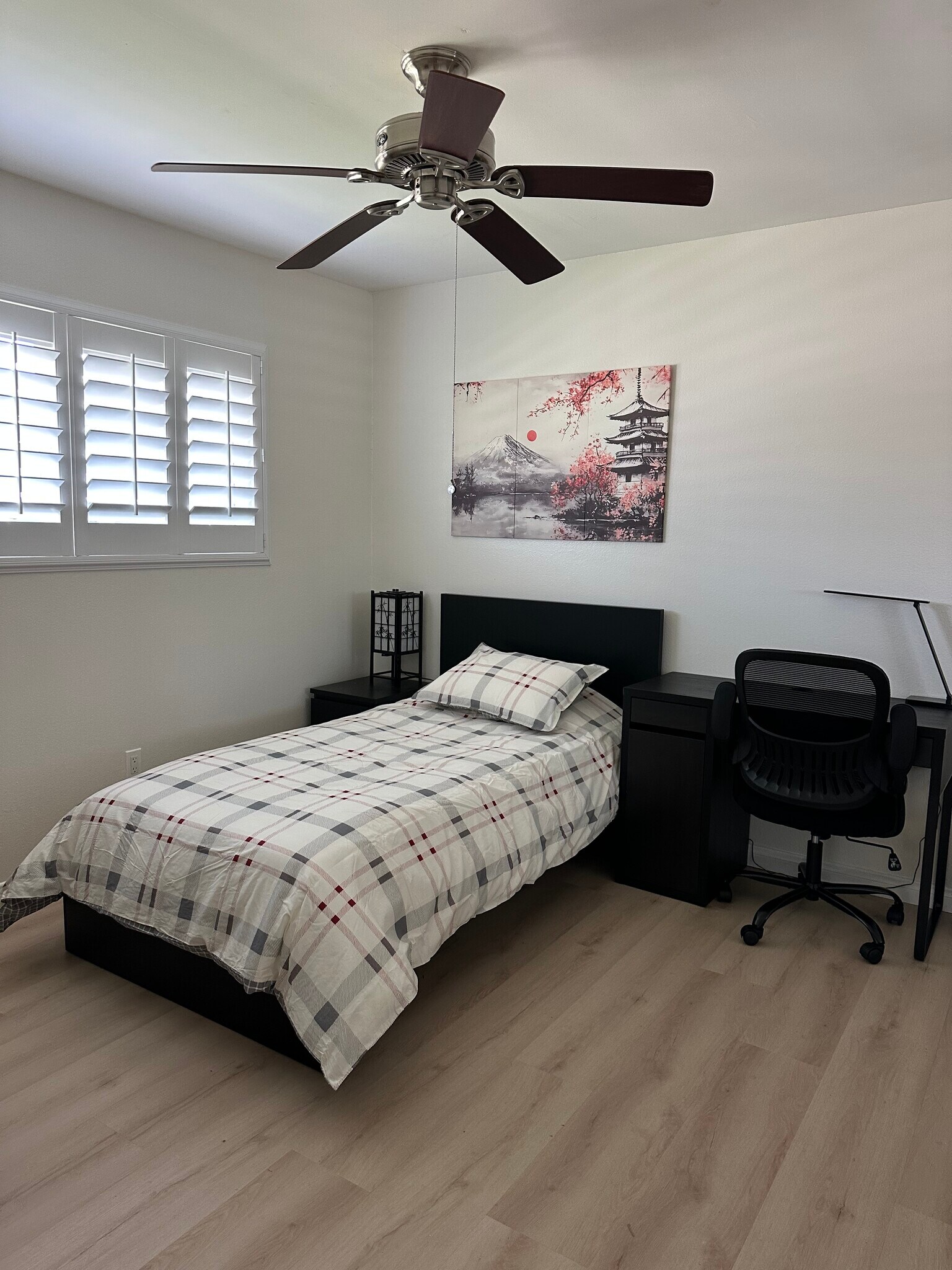 Second Bedroom - 14181 Goldenwest St