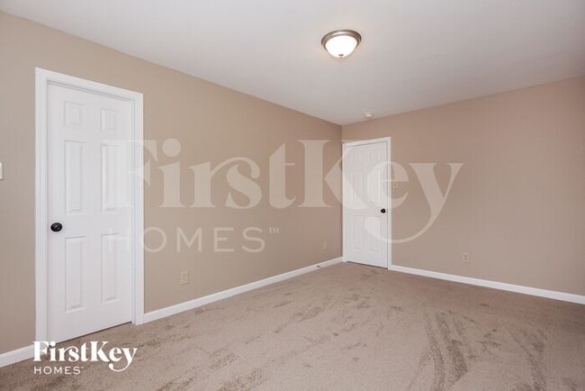 Building Photo - 6716 Ridge Ln Rd