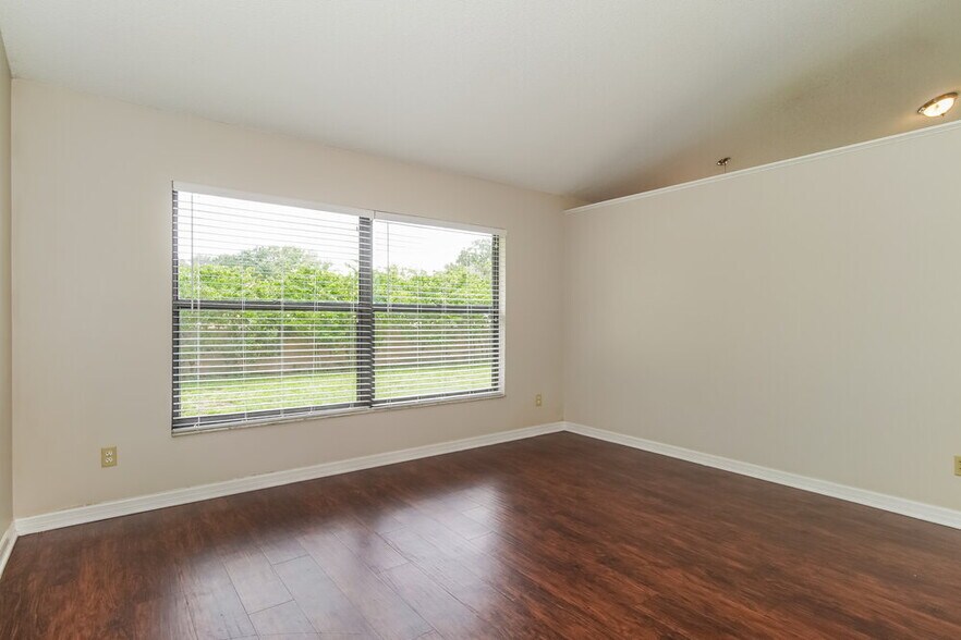Building Photo - 5022 Dahoon View Dr