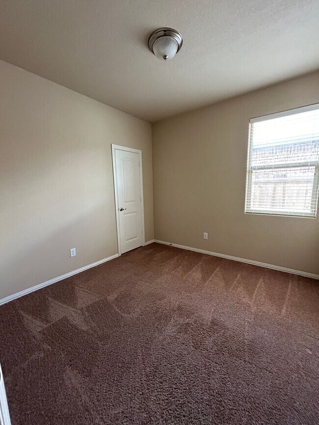 Building Photo - Charming 4-Bedroom, 2-Bath Home in Homestead at Parks Bell