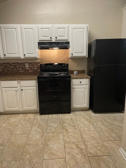 Building Photo - 8140 Sterling Lakes Ct