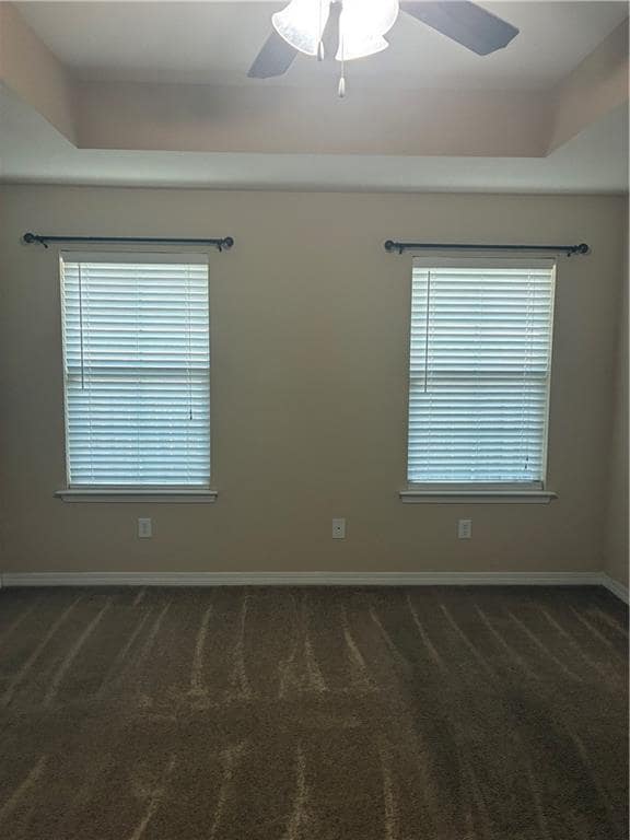 Building Photo - 9646 Estate Dr