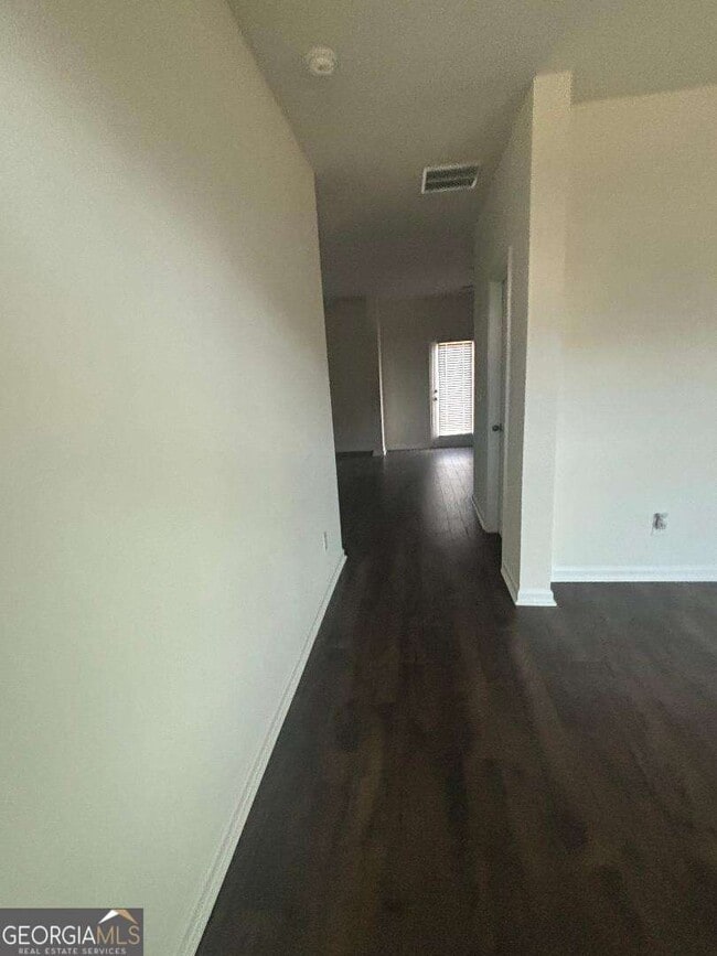 Building Photo - 109 Farmers Wy