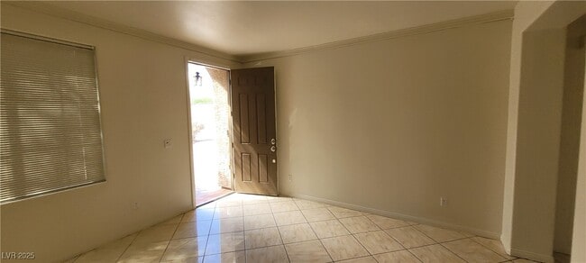 Building Photo - 8198 Rock Meadows Dr