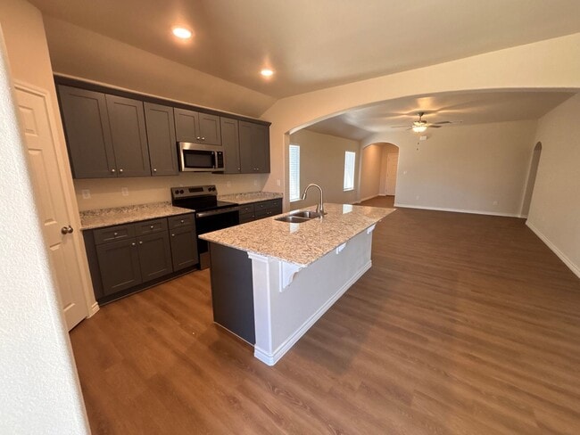 Building Photo - Spacious 4-Bedroom New Build by Silver Leaf Homes