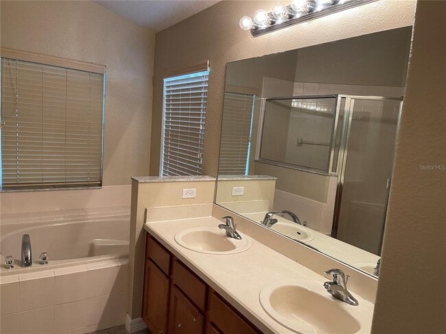 Building Photo - 3143 Lindera Dr