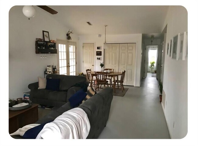 Building Photo - 3237 W Woodfield Way