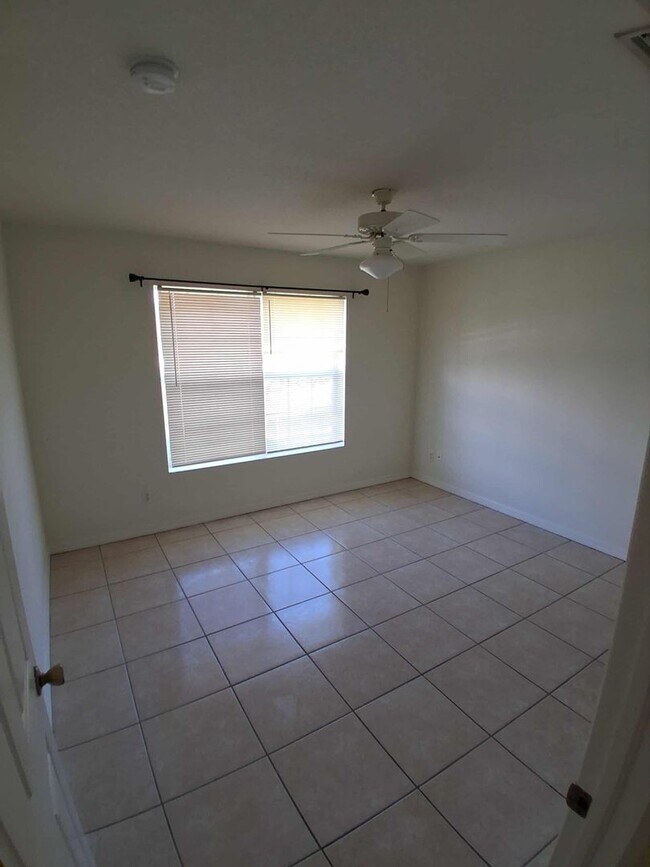 Building Photo - 27121 Partin Dr