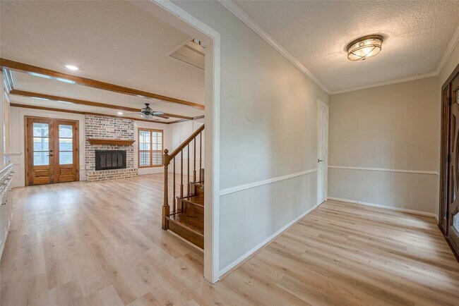 Building Photo - 15511 Rana Ct