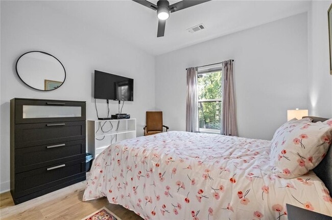 Building Photo - 45 Blairgowrie Dr