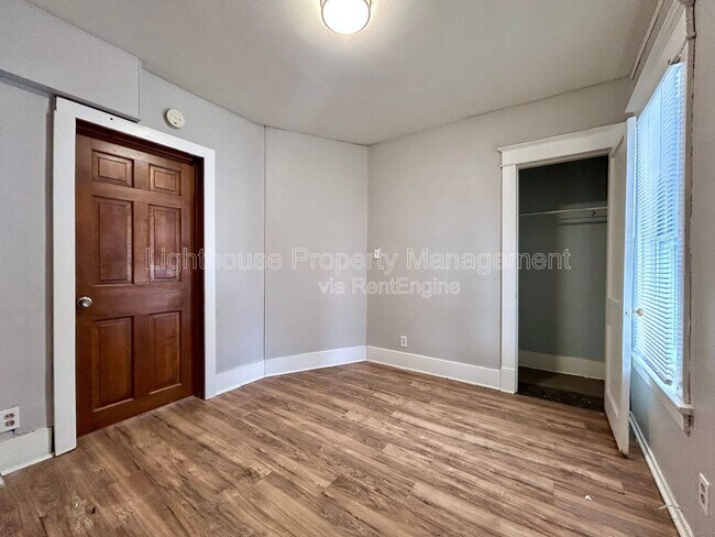 Building Photo - 2513 Sanford St