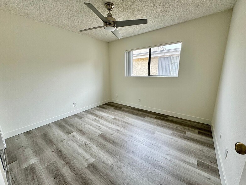 Building Photo - 3546 Hughes Ave