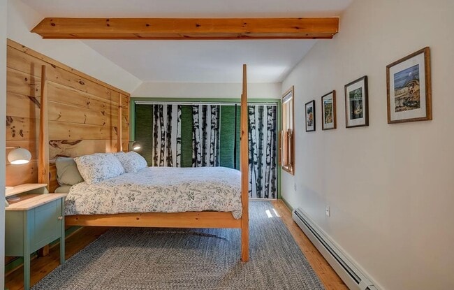 Building Photo - For Rent: Charming 3-Bedroom Home in Bartl...