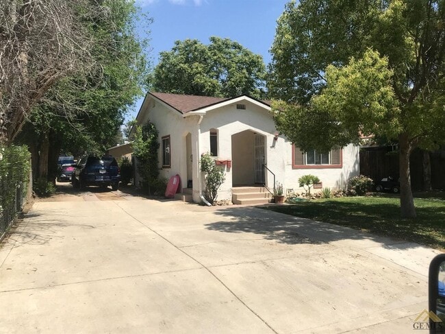 Primary Photo - 122 Highland Dr
