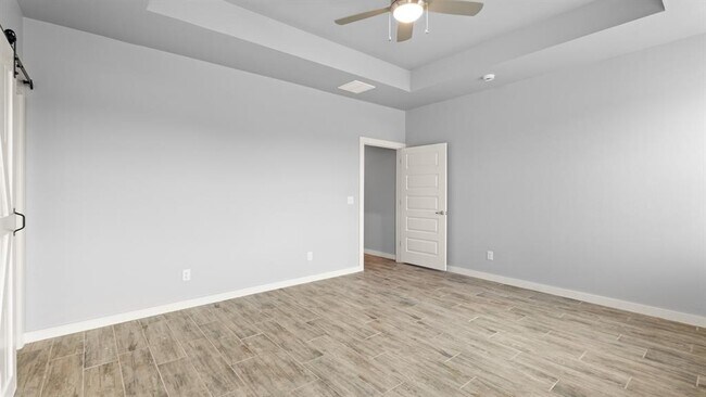 Building Photo - 217 Olde Ml Ct