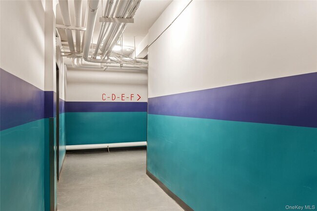 Building Photo - 73-12 35th Ave