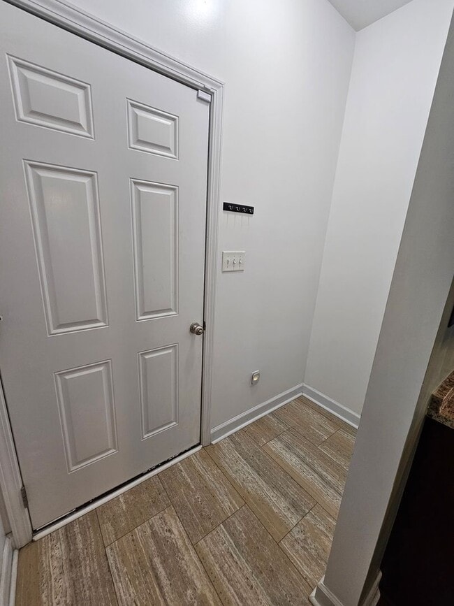 Building Photo - 4 Bedroom Home in Jacksonville