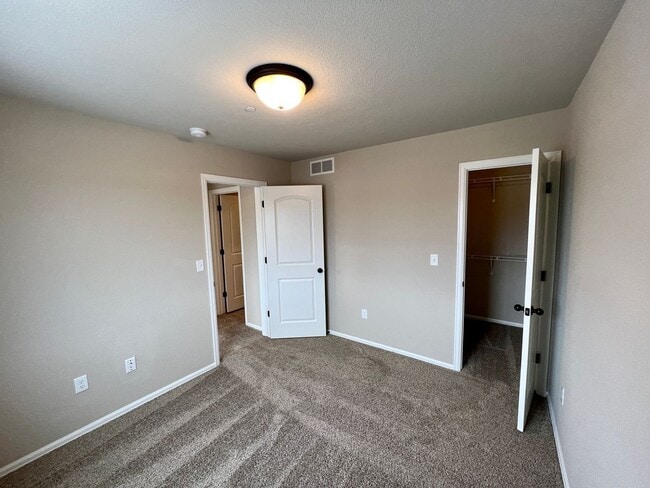 Building Photo - 5551 W 29th St