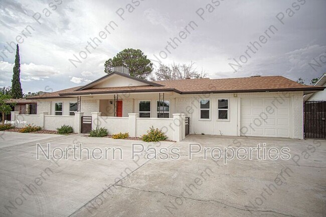 Building Photo - 11025 Tom Weiskopf Dr
