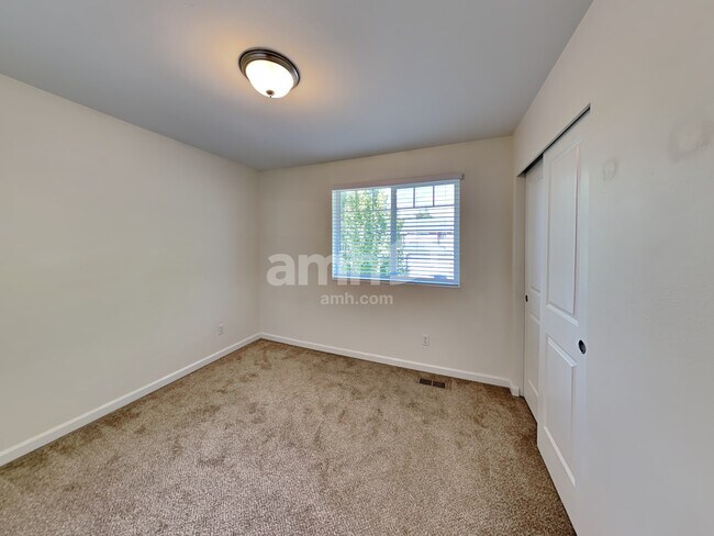 Building Photo - 19105 18th Ave Ct E