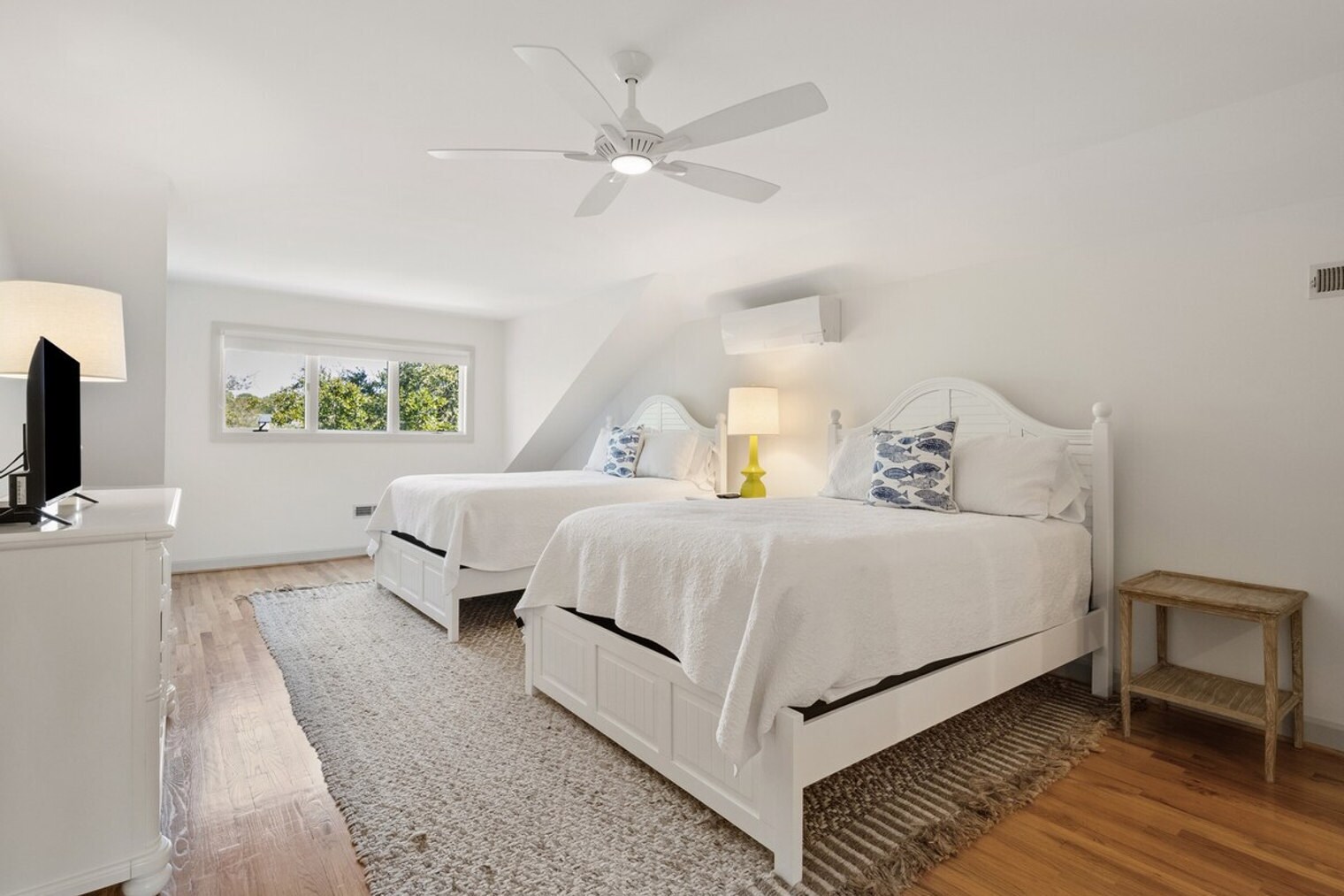 Building Photo - 773 Bonnyneck Dr