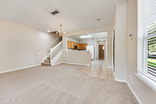 Building Photo - 7990 Baymeadows Cir E