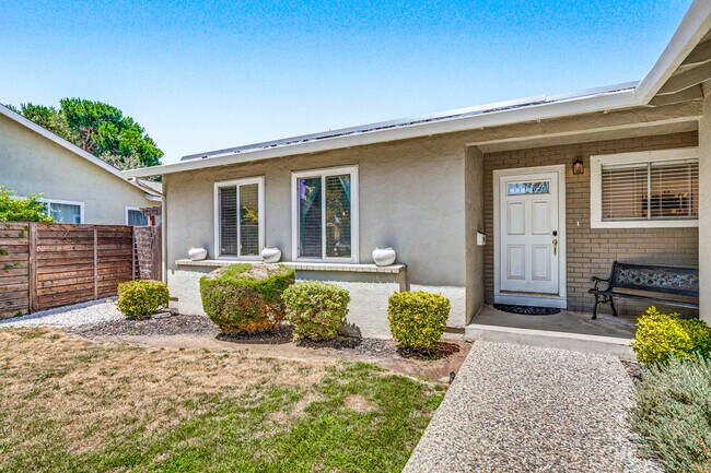 Building Photo - 3143 Shriver Dr