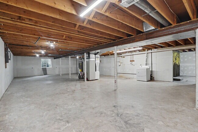 Building Photo - Beautiful Countryside 3-Bedroom Rental Home $2,200/Month!