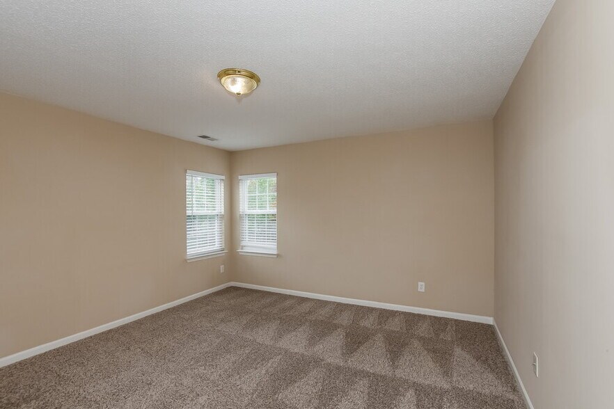 Building Photo - 12708 Deaton Hill Dr