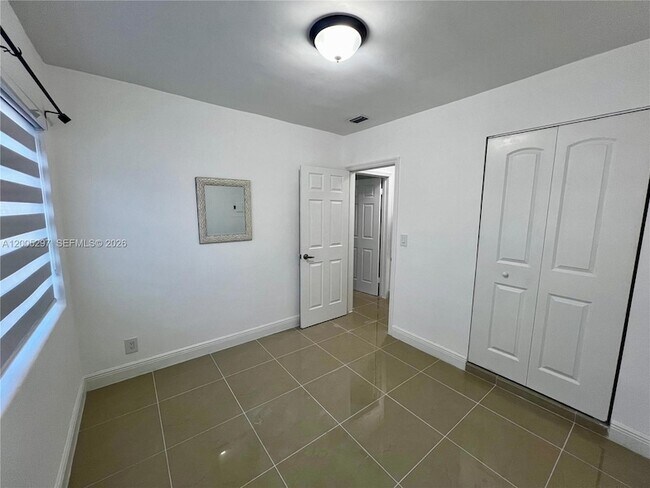 Building Photo - 1715 NW 180th Terrace