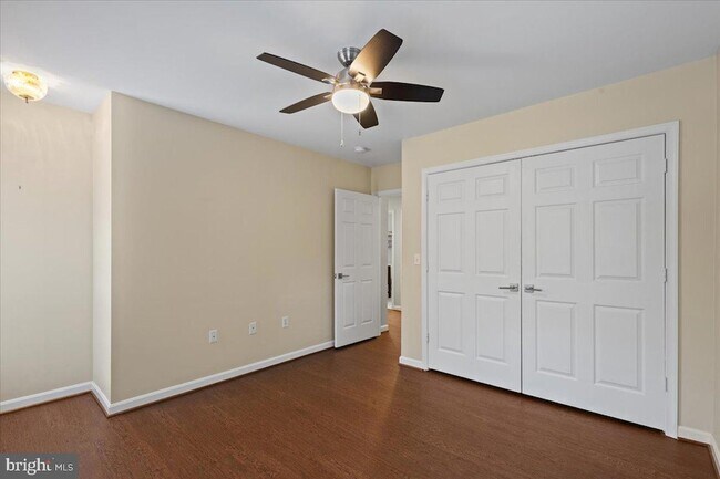 Building Photo - 28920 Livingston Dr