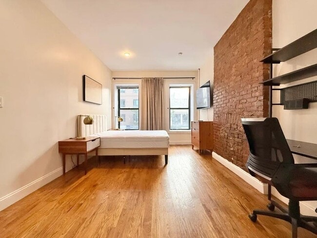 Building Photo - 533 Nostrand Ave