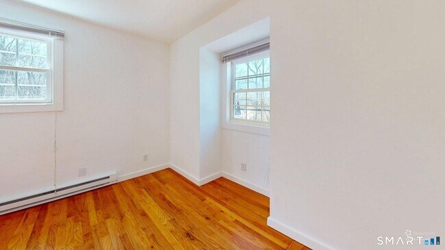 Building Photo - 26 Sunset Terrace