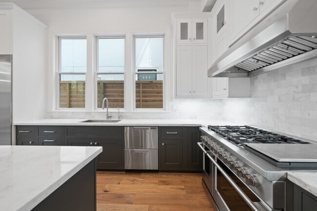 Building Photo - 7550 Little Caprese Ln