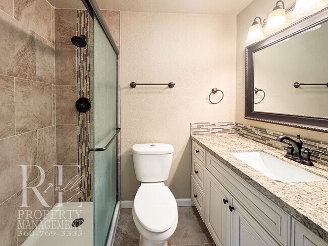 Building Photo - Bright & Spacious Split-Level Home with Gourmet Kitchen, Skylight & Expansive Yard