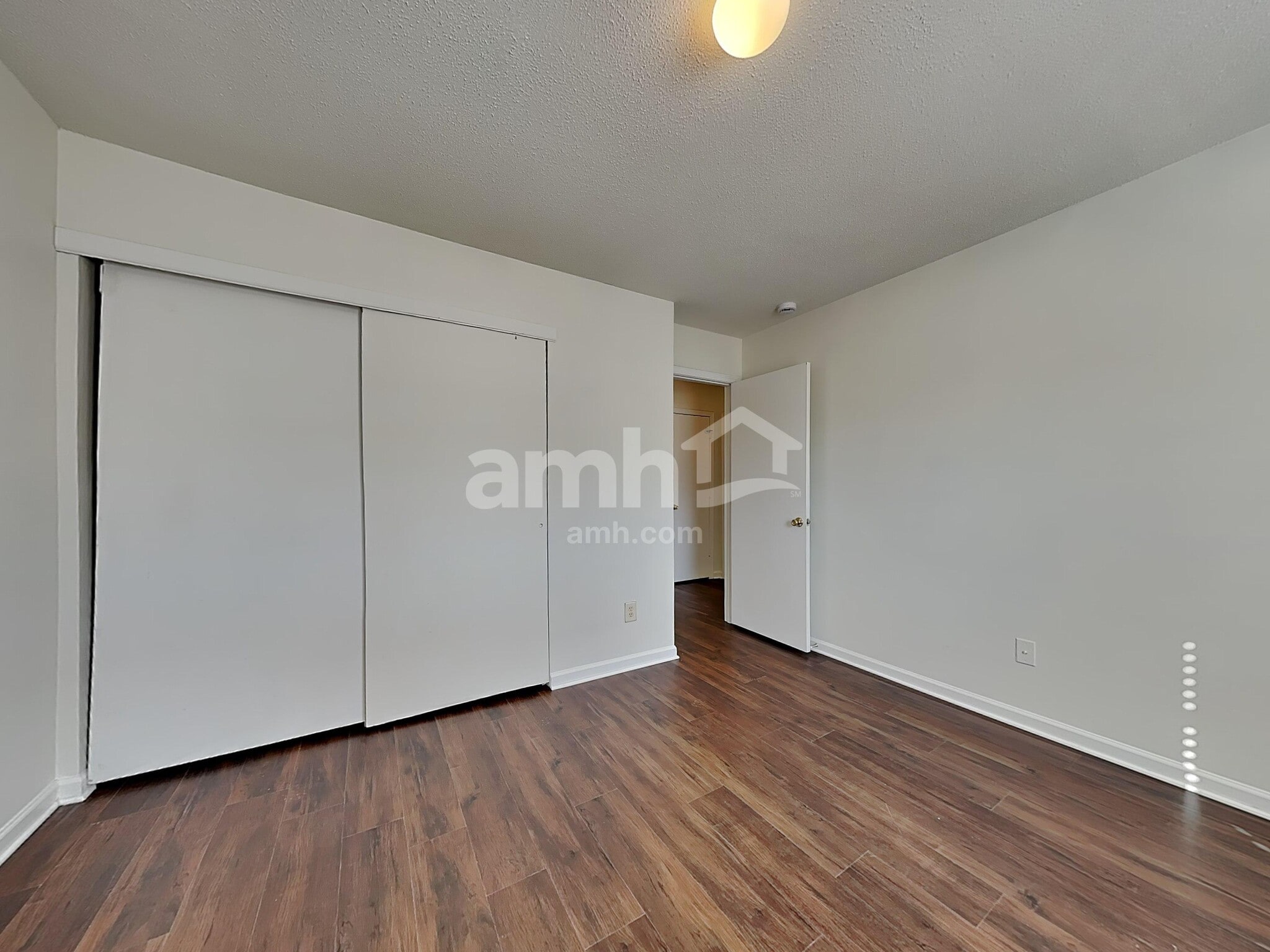 Building Photo - 137 Bellfare Dr