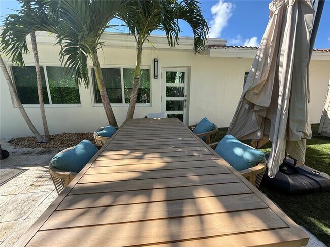 Building Photo - 1820 Bel Air Ave