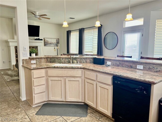 Building Photo - 10801 Heritage Hills Dr