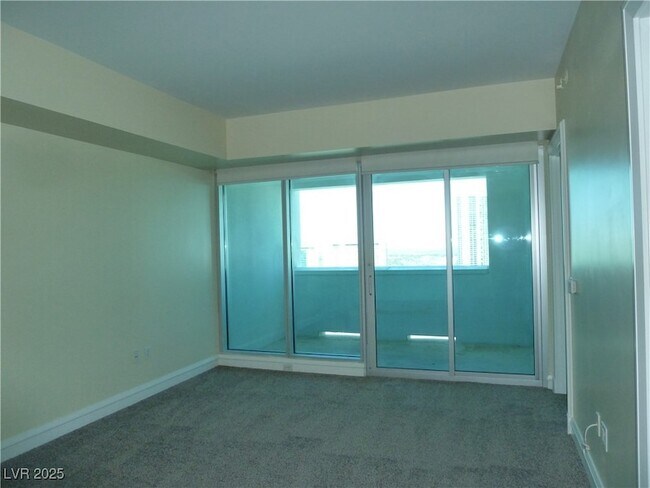 Building Photo - 2700 Las Vegas Blvd S