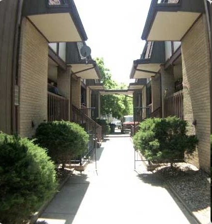 Building Photo - Regal Apartments