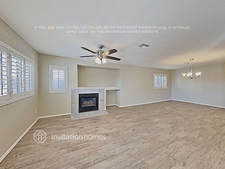 Building Photo - 9427 Hanta Ave