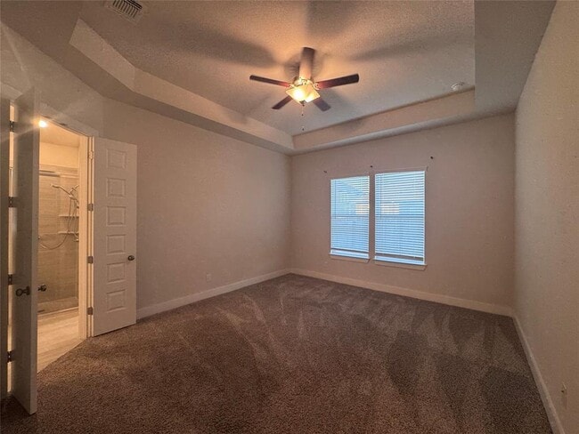 Building Photo - 3804 Sandhill Crane Dr