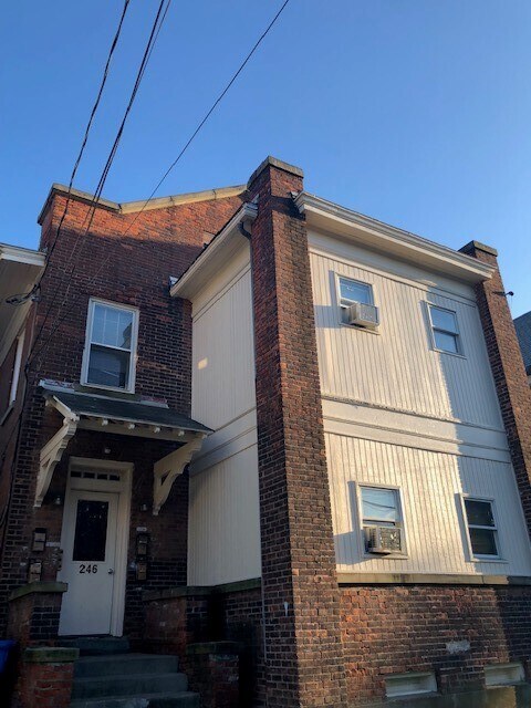 Building Photo - 246 Delaware Ave