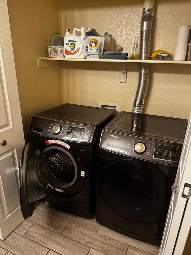 Building Photo - 6544 Range Overlook Heights