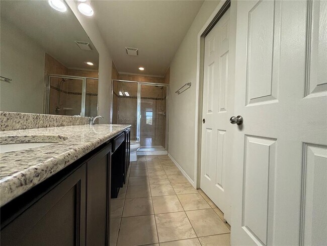 Building Photo - 4912 White Sanderling Ct