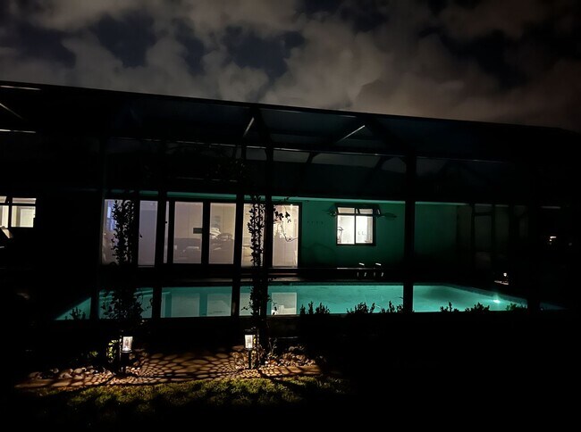 Building Photo - 131 Casa Ln